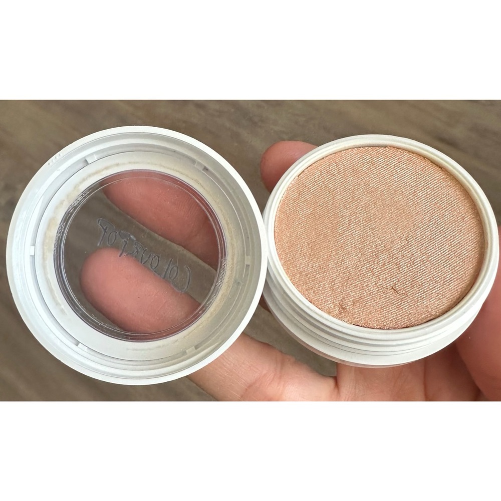 Like New! Colourpop Super Shock Cheek “Smoke N Whistles” Highlighter - Picture 8 of 11